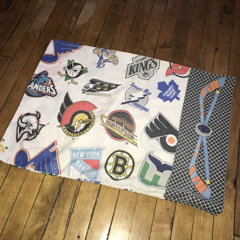 NHL Vintage Standard Size‎ Pillowcase (Hartford Whalers Era)
